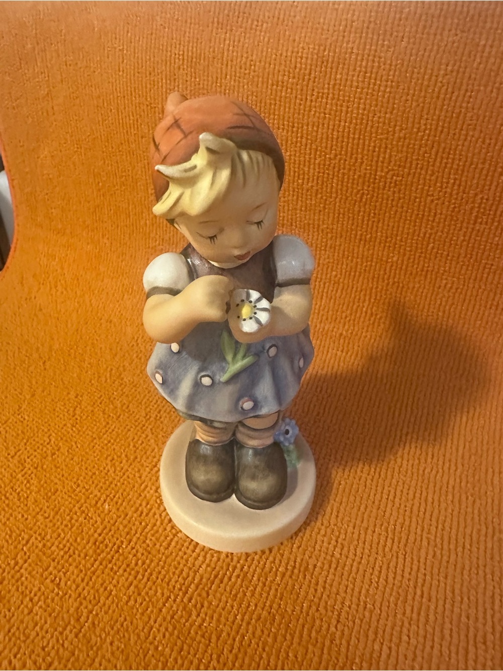 Daisies Don’t Tell Figurine #380. Little Girl with Daisies!